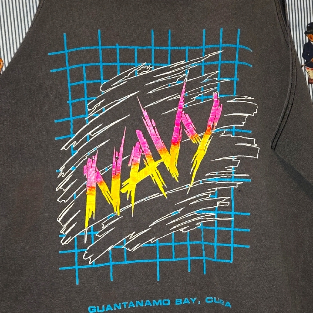 Vintage 80s 90s Guantanamo Bay, Cuba Delta Tag Navy Graphic Tank Top